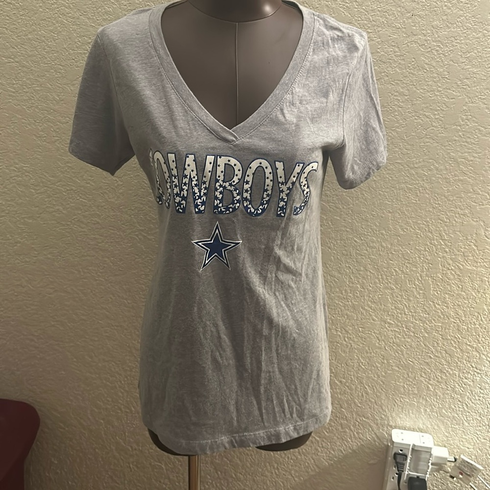 Women’s Dallas Cowboys fitted Tee